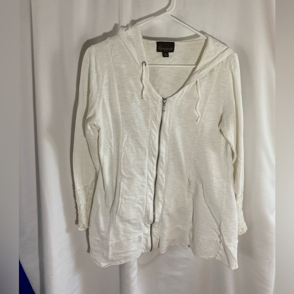 Apropos Women's White Zip-Up Hoodie, lace size medium